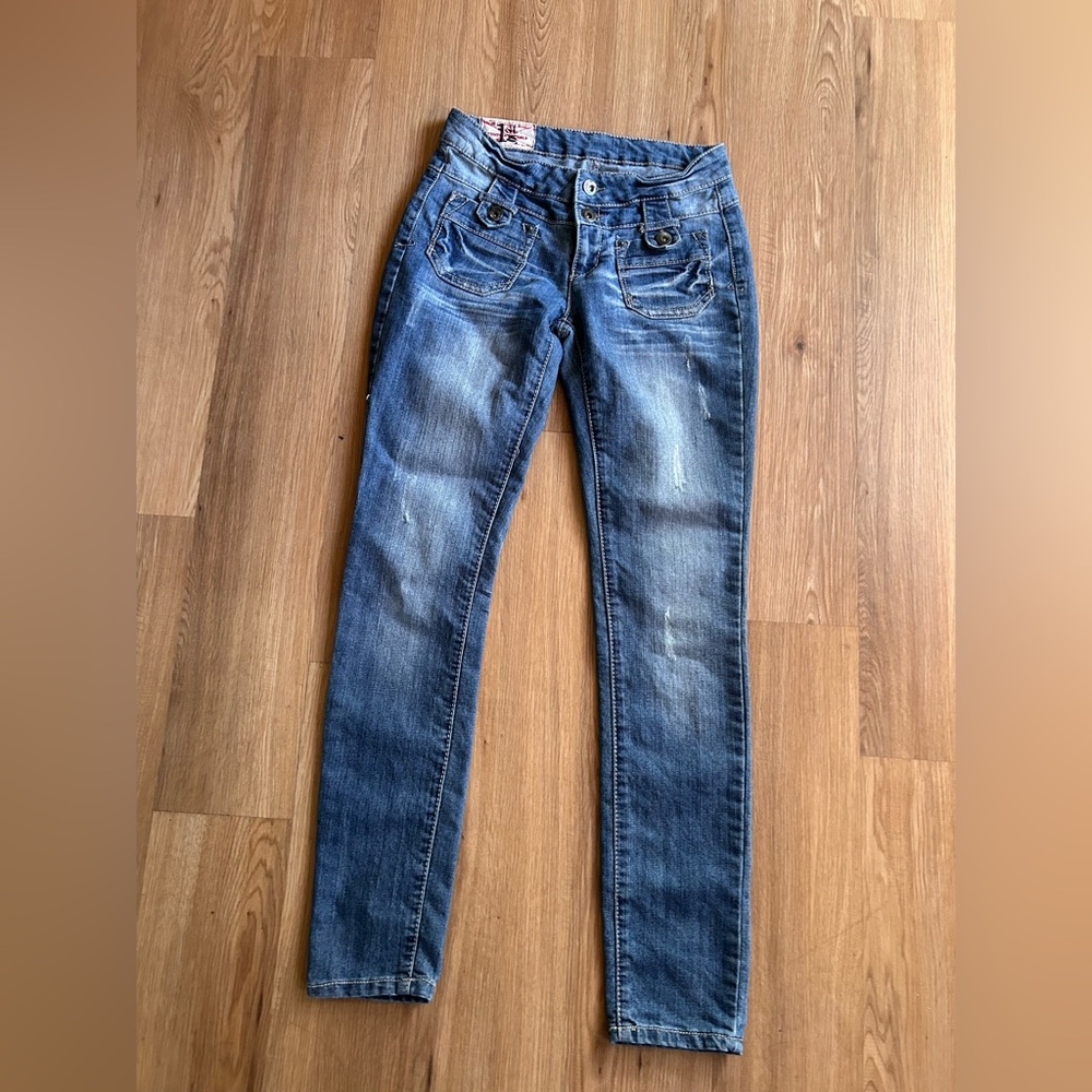 1rst Kiss Women’s Skinny Jeans – Size 7  Stylish Stretch Denim Pants